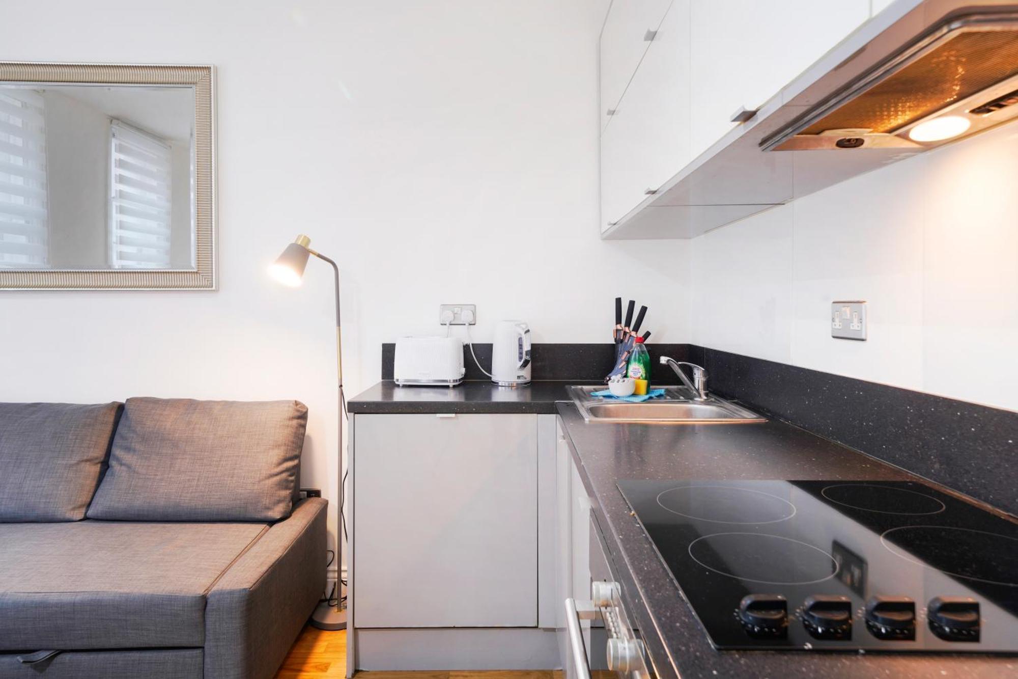 Apt 1, Soho Apartments 1St Floor By Indigo Flats 런던 외부 사진